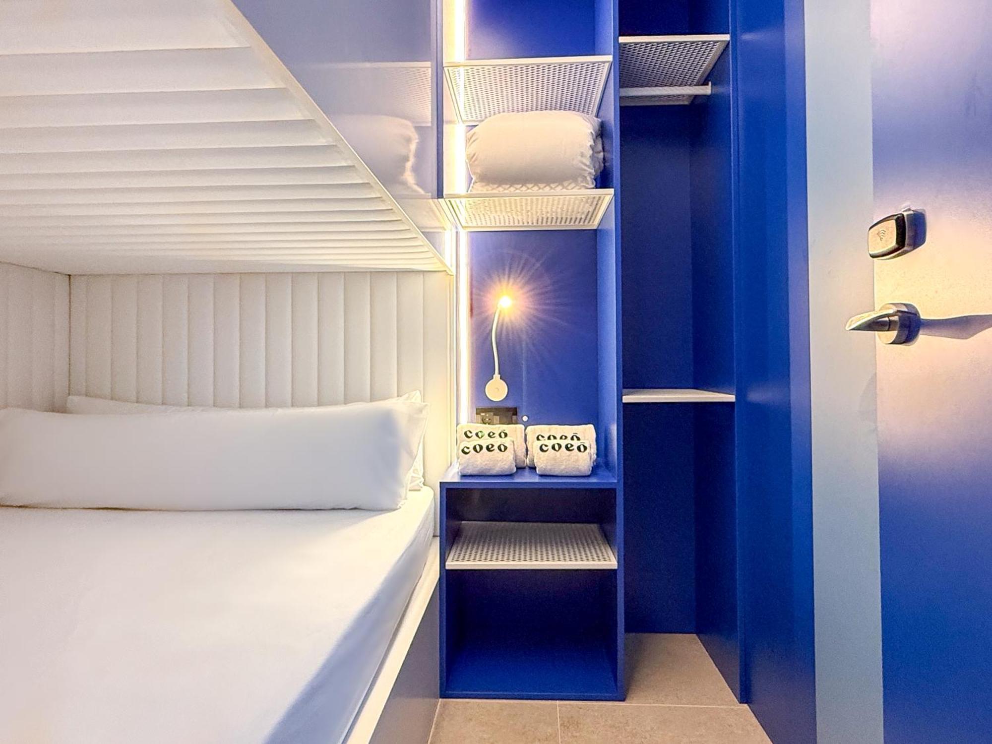 Coeo Hernan Ruiz Rooftop Pool Hostel Málaga Exteriör bild